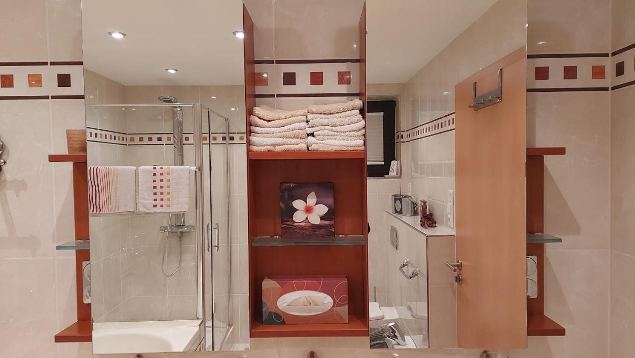 Ferienwohnung Zum Weinberg Гроскарлбах Екстериор снимка